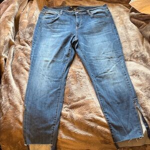 Women’s Dark Blue Cropped Ankle Jeans